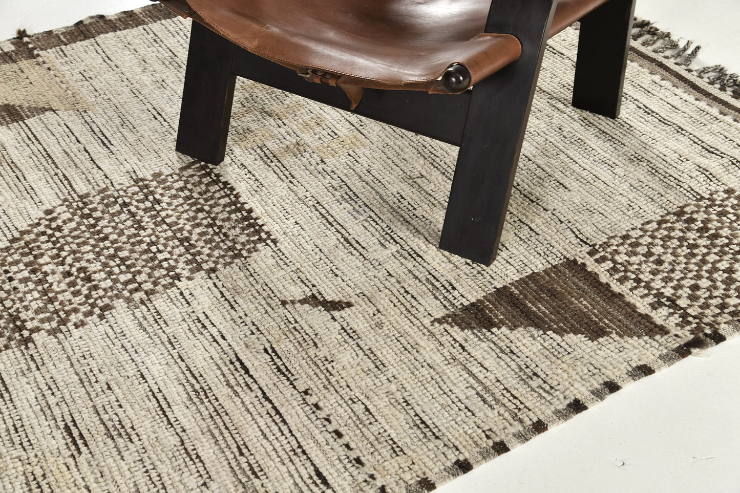Modern Rug Image 5798 Kaouki, Atlas Collection, Seasons