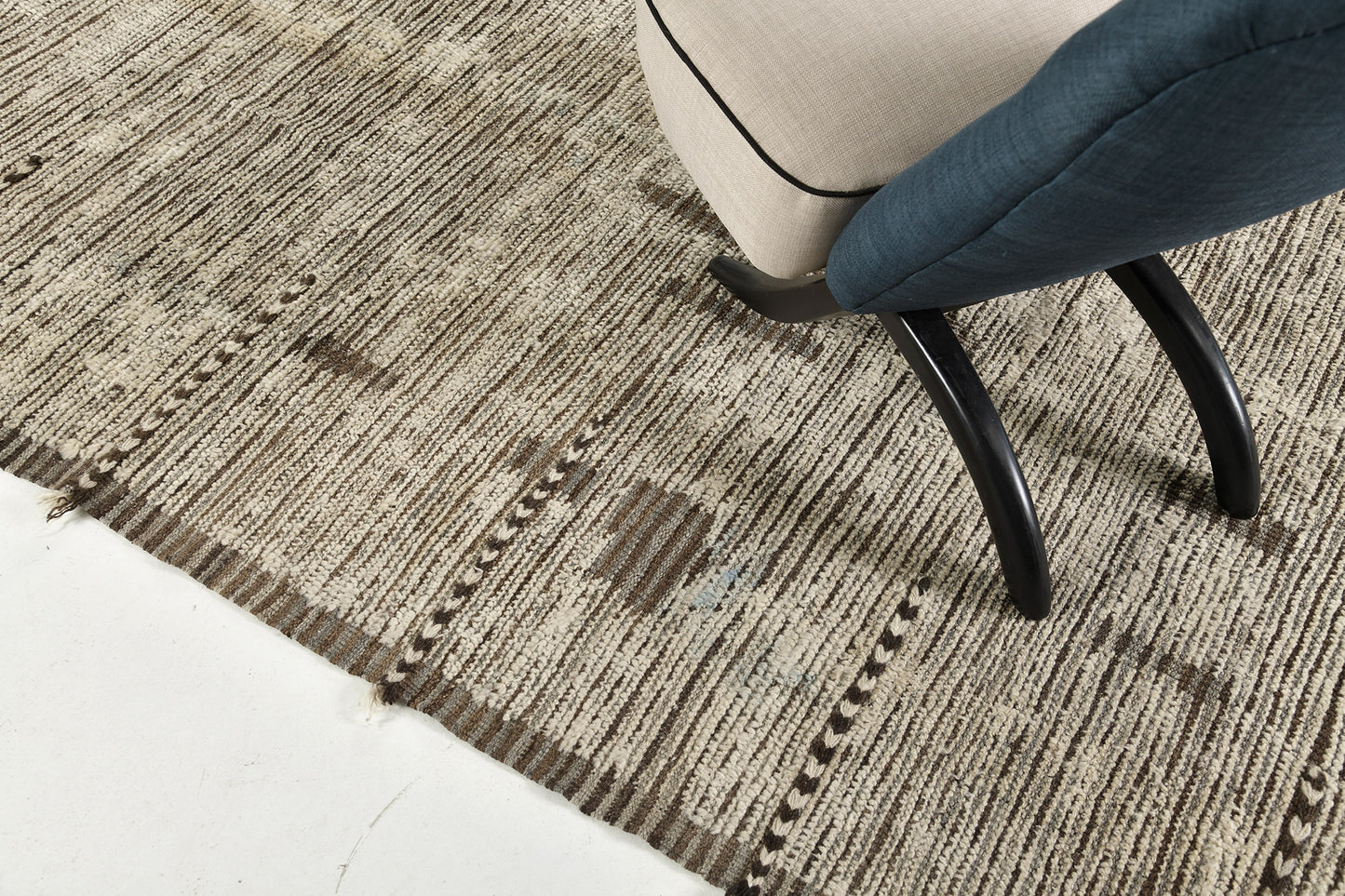 Modern Rug Image 8564 Nakhla, Atlas Collection, Seasons