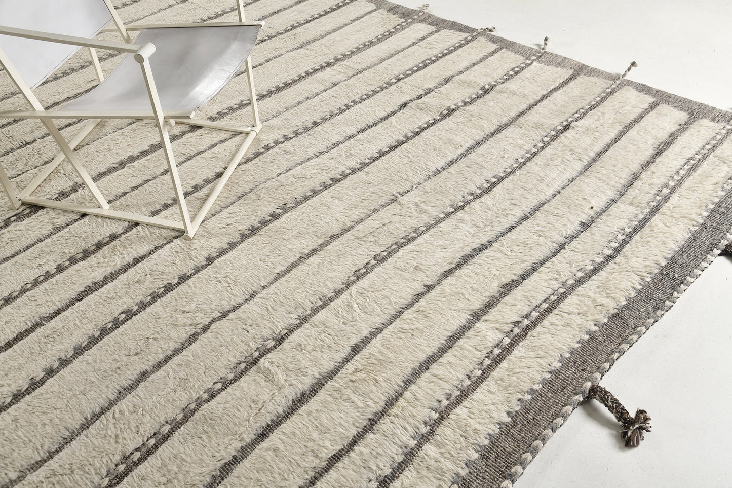 Modern Rug Image 202 Abrolhos, Haute Bohemian