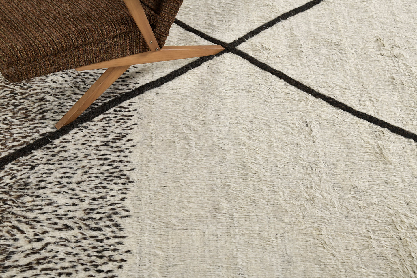 Modern Rug Image 9897 Sebta, Atlas Collection