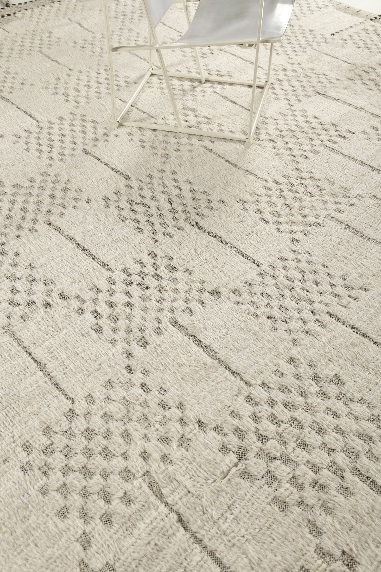 Modern Rug Image 5448 Imlil, Haute Bohemian