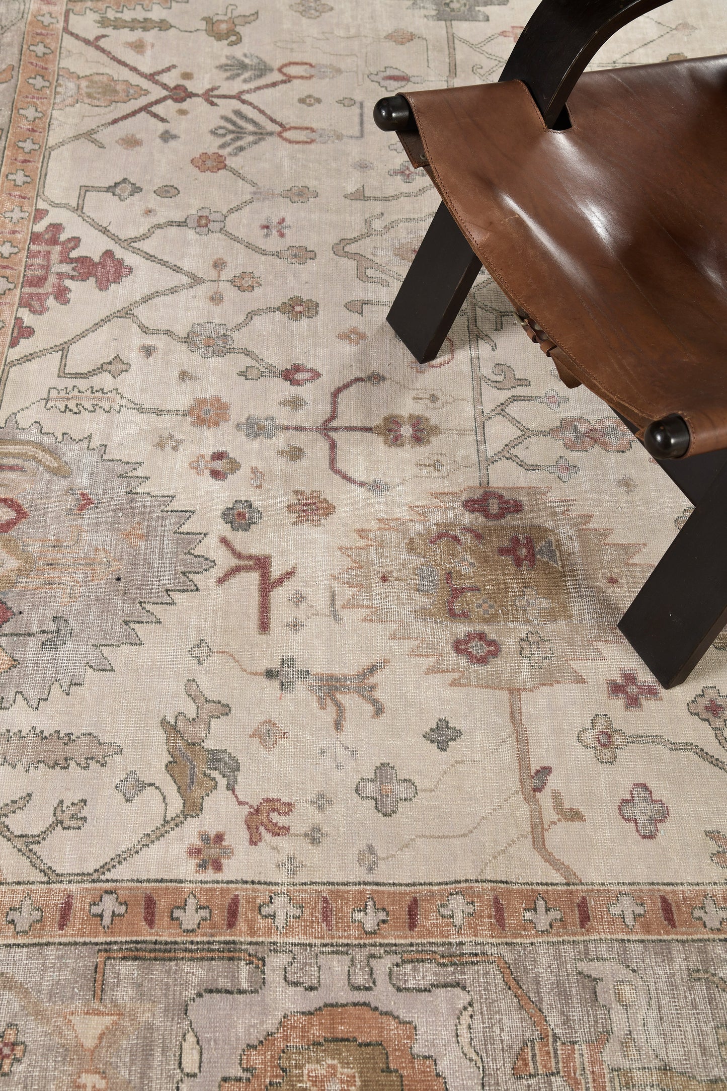 Lykkelig, Domicile Collection