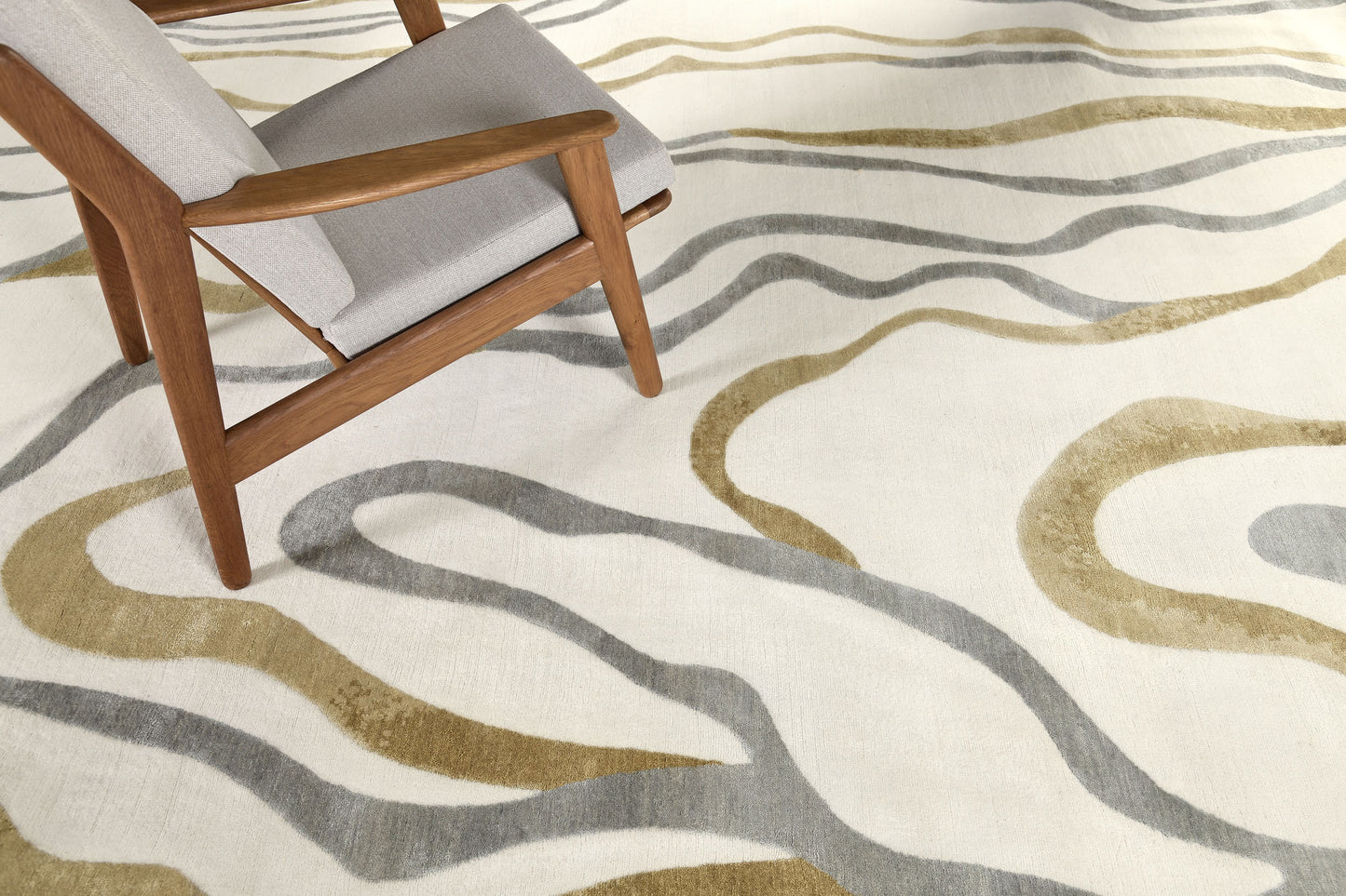 Modern Rug Image 6130 Levadia, Design Rhymes