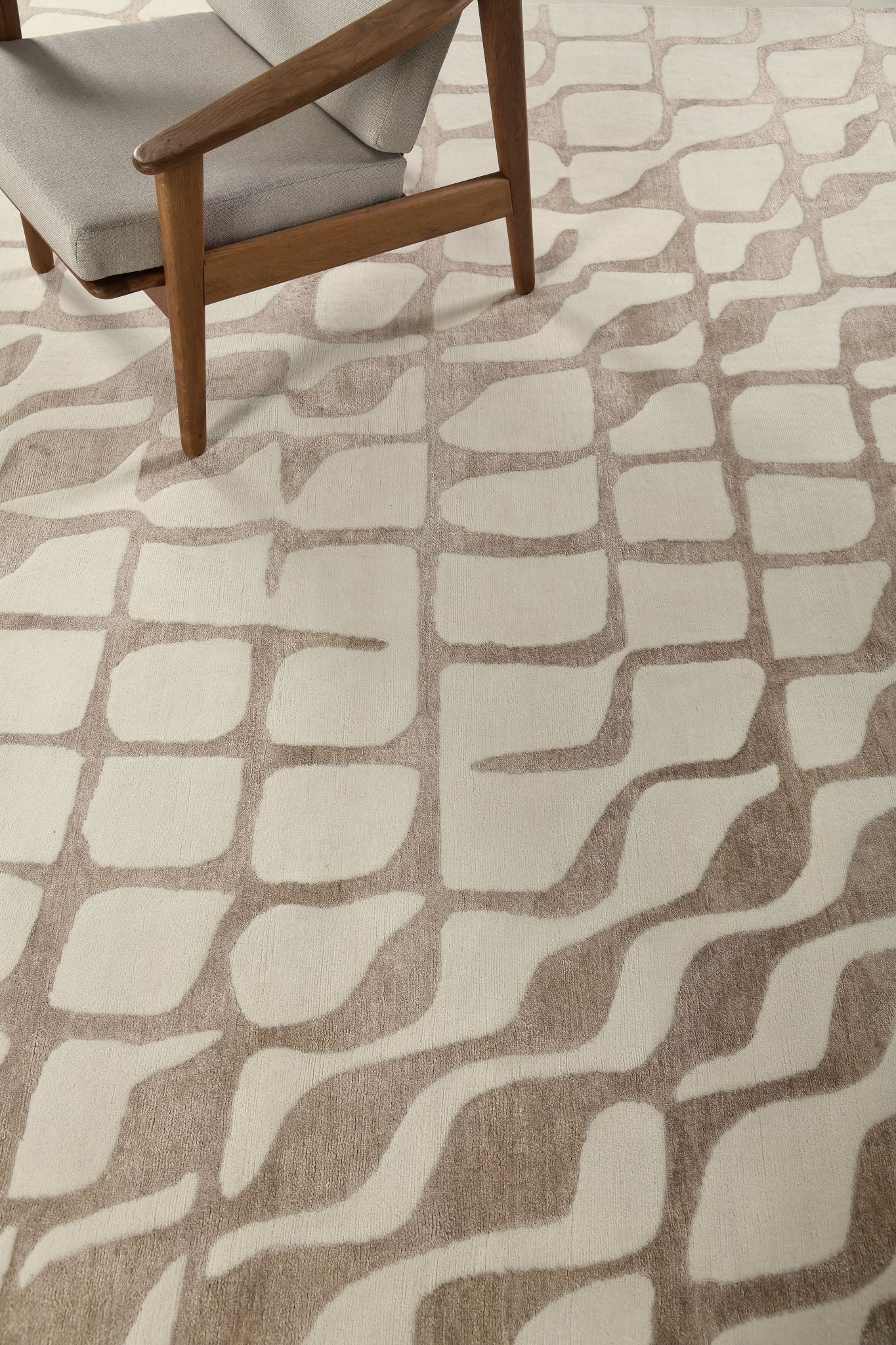 Modern Rug Image 2245 Calacatta, Design Rhymes