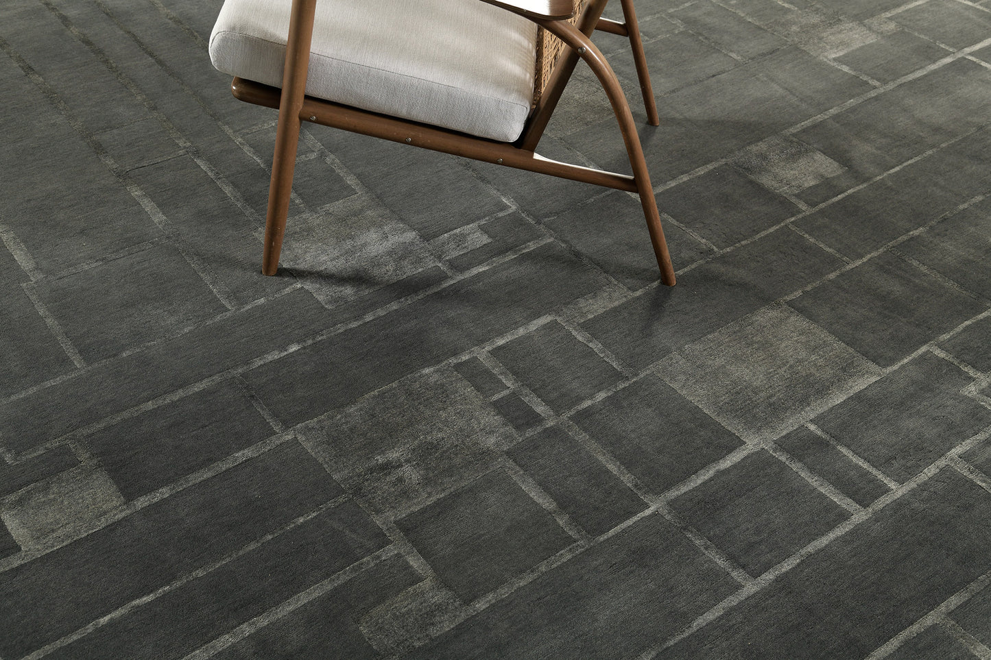 Modern Rug Image 11790 Thassos, Design Rhymes