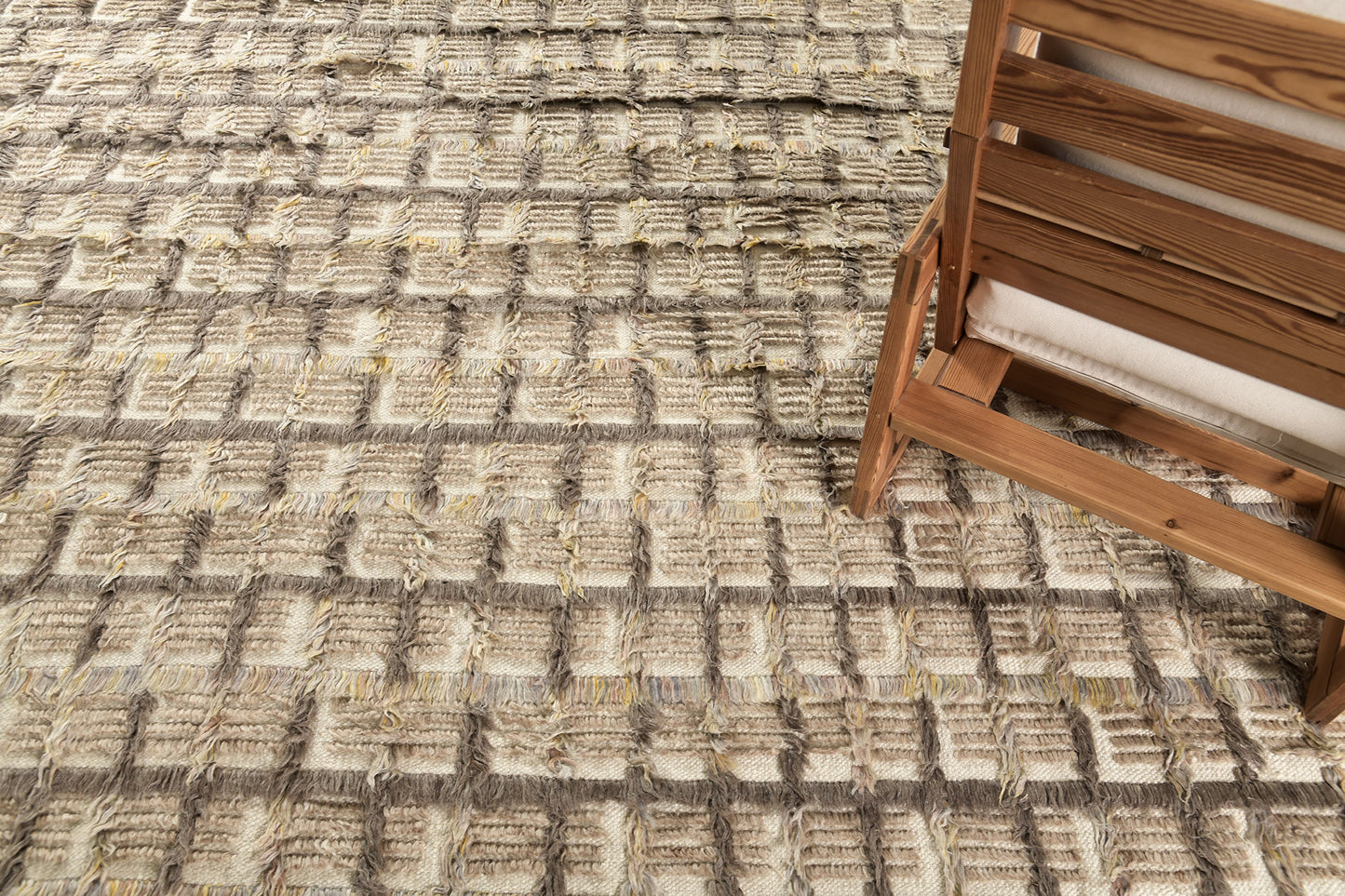 Modern Rug Image 5013 Hanin, Sahara Collection