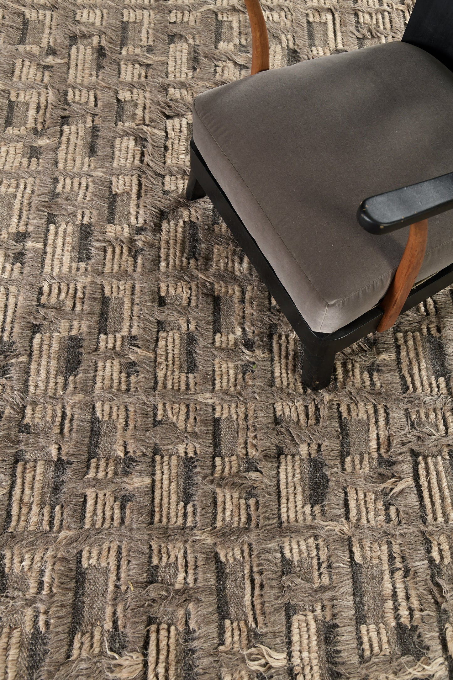 Modern Rug Image 5403 Imana, Sahara Collection