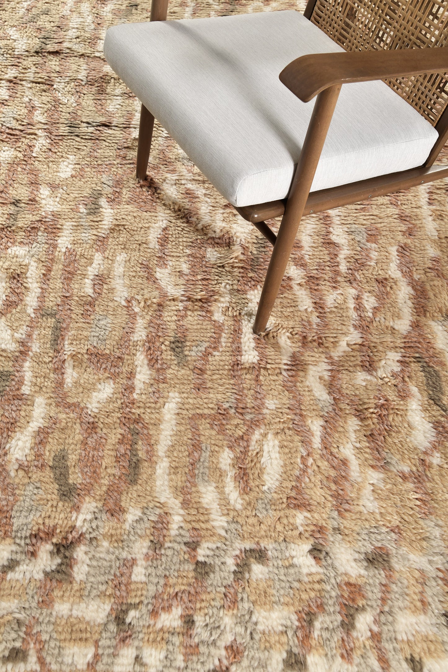 Modern Rug Image 10981 Strada, Oasis Collection