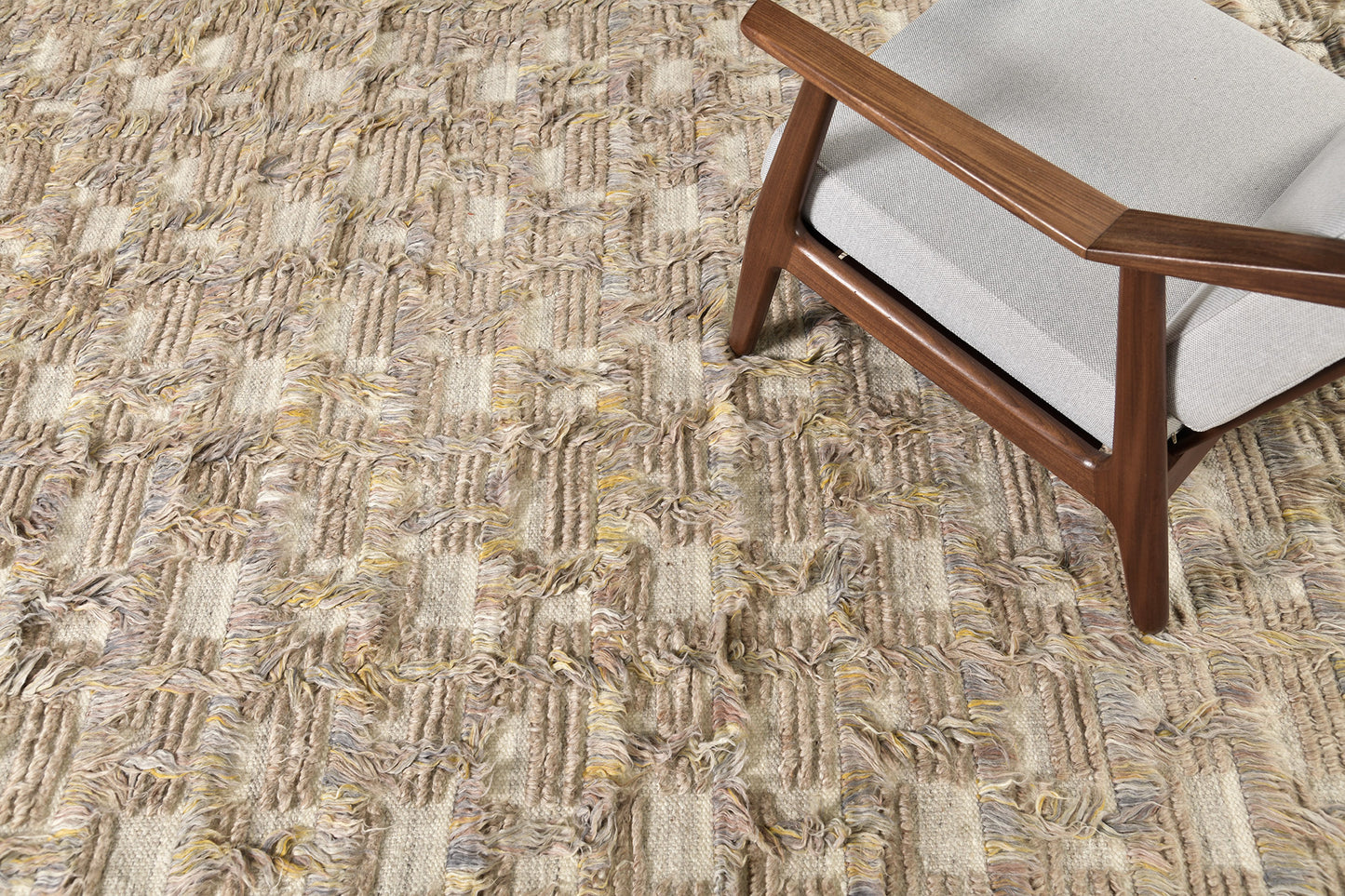 Modern Rug Image 5407 Imana, Sahara Collection