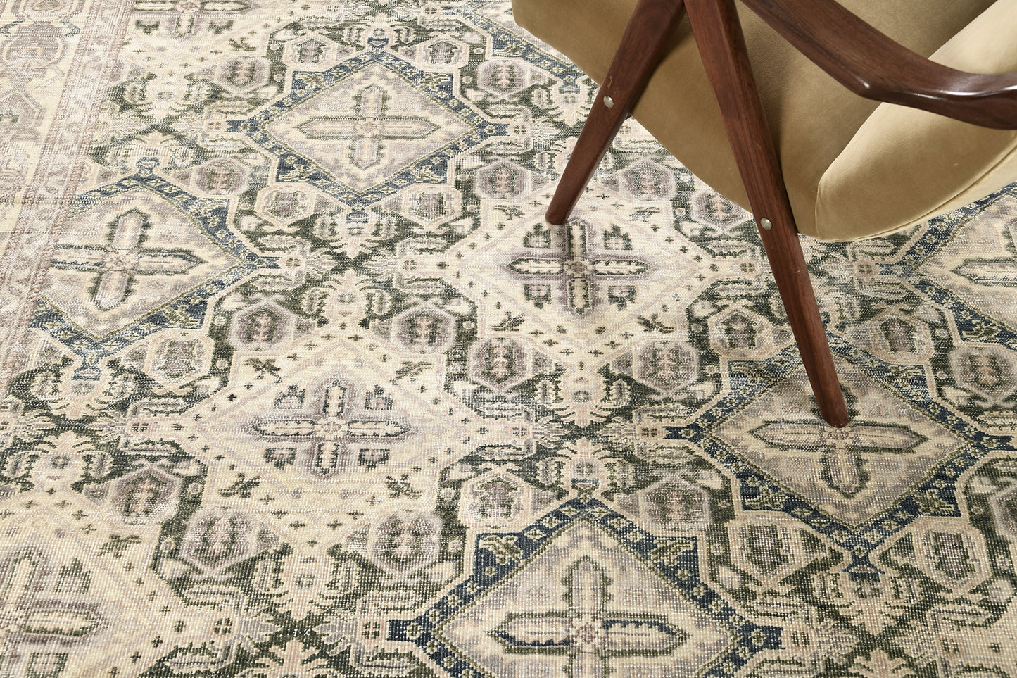 Schastlivvy, Domicile Collection
