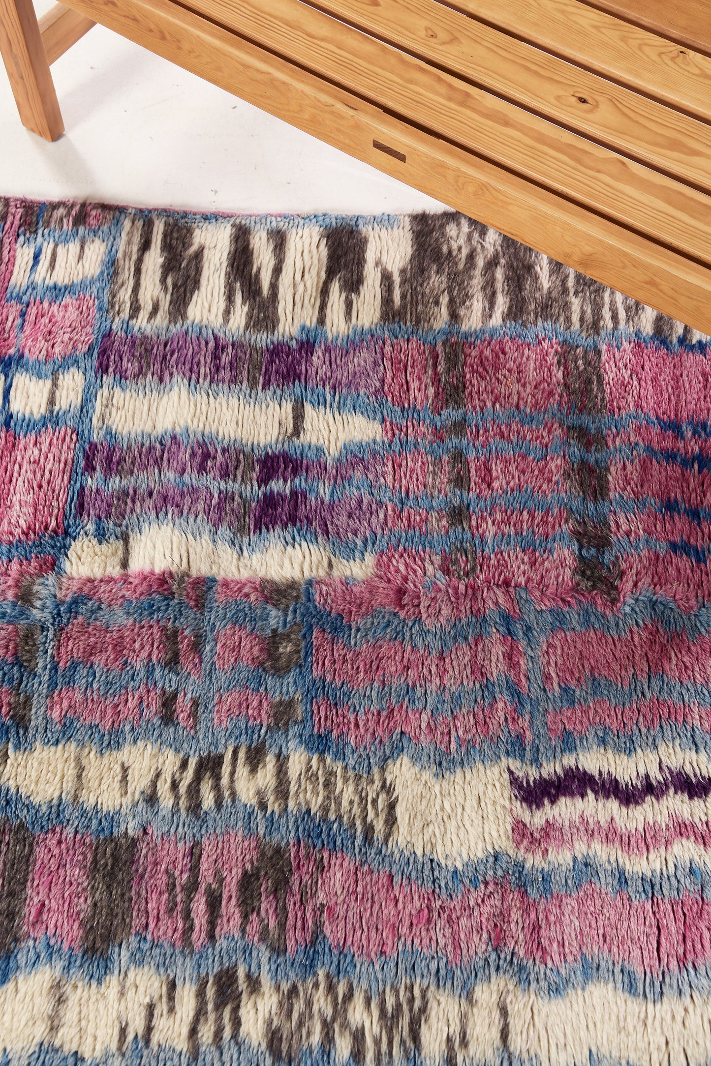 Modern Rug Image 13246 Vintage Moroccan Beni Ourain Tribe Rug