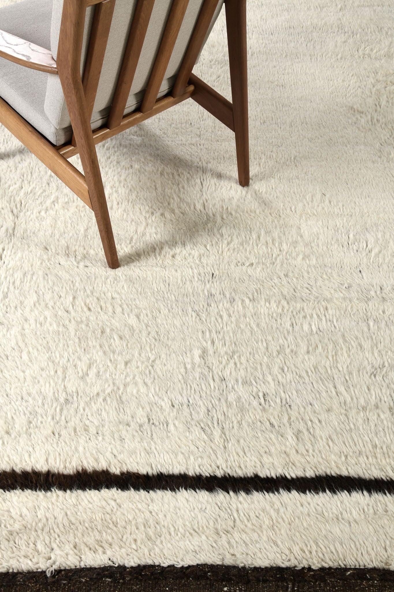 Modern Rug Image 13994 Yarra, Atlas Collection