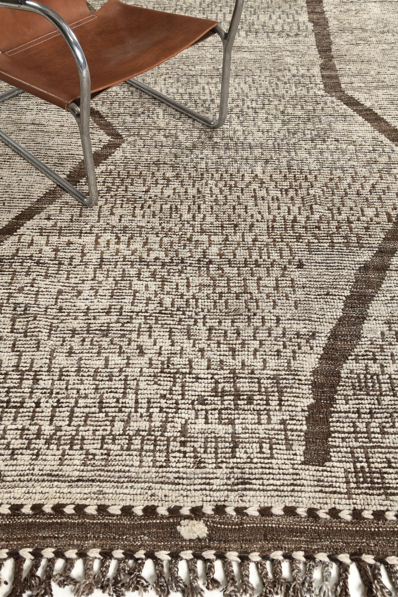 Modern Rug Image 428 Agadir, Atlas Collection