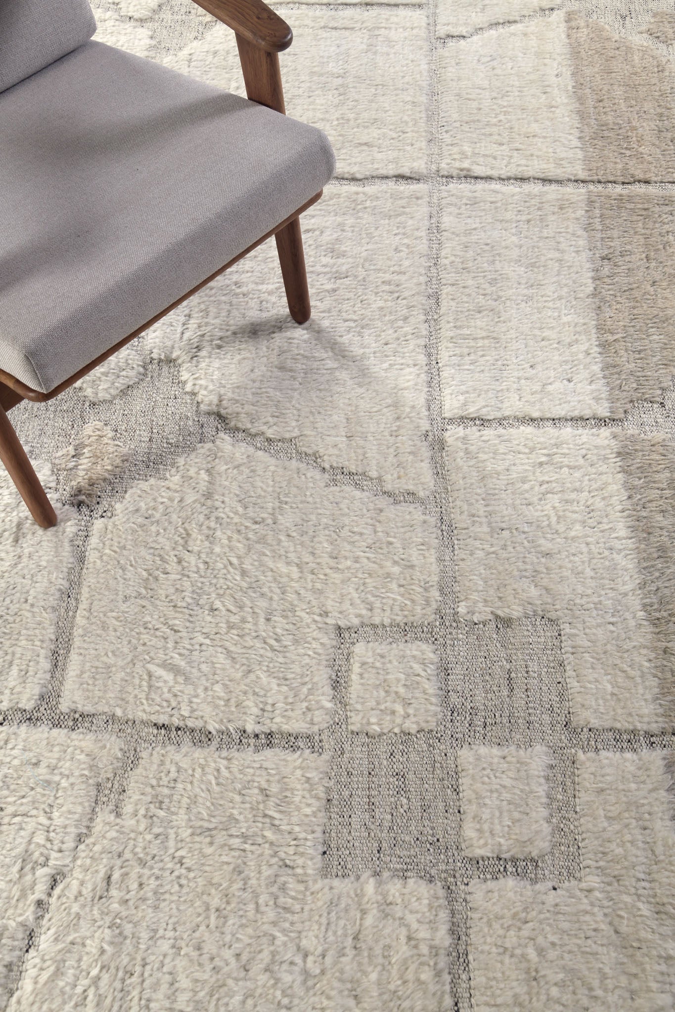 Modern Rug Image 9289 Pirouette, Kust Collection