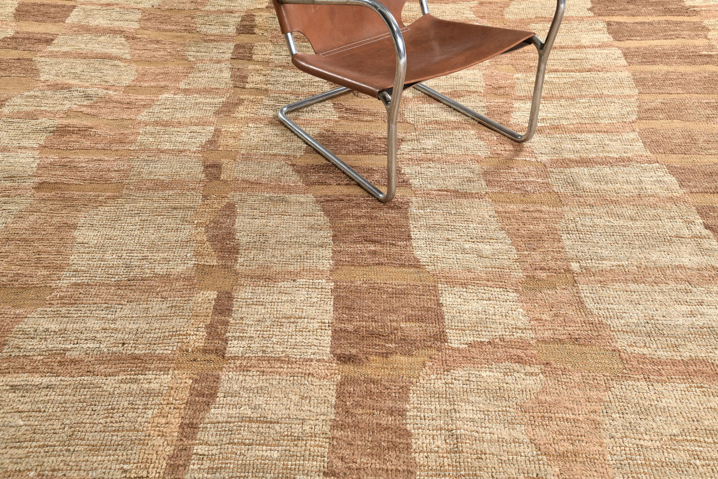 Modern Rug Image 4750 Gley, Atlas Collection