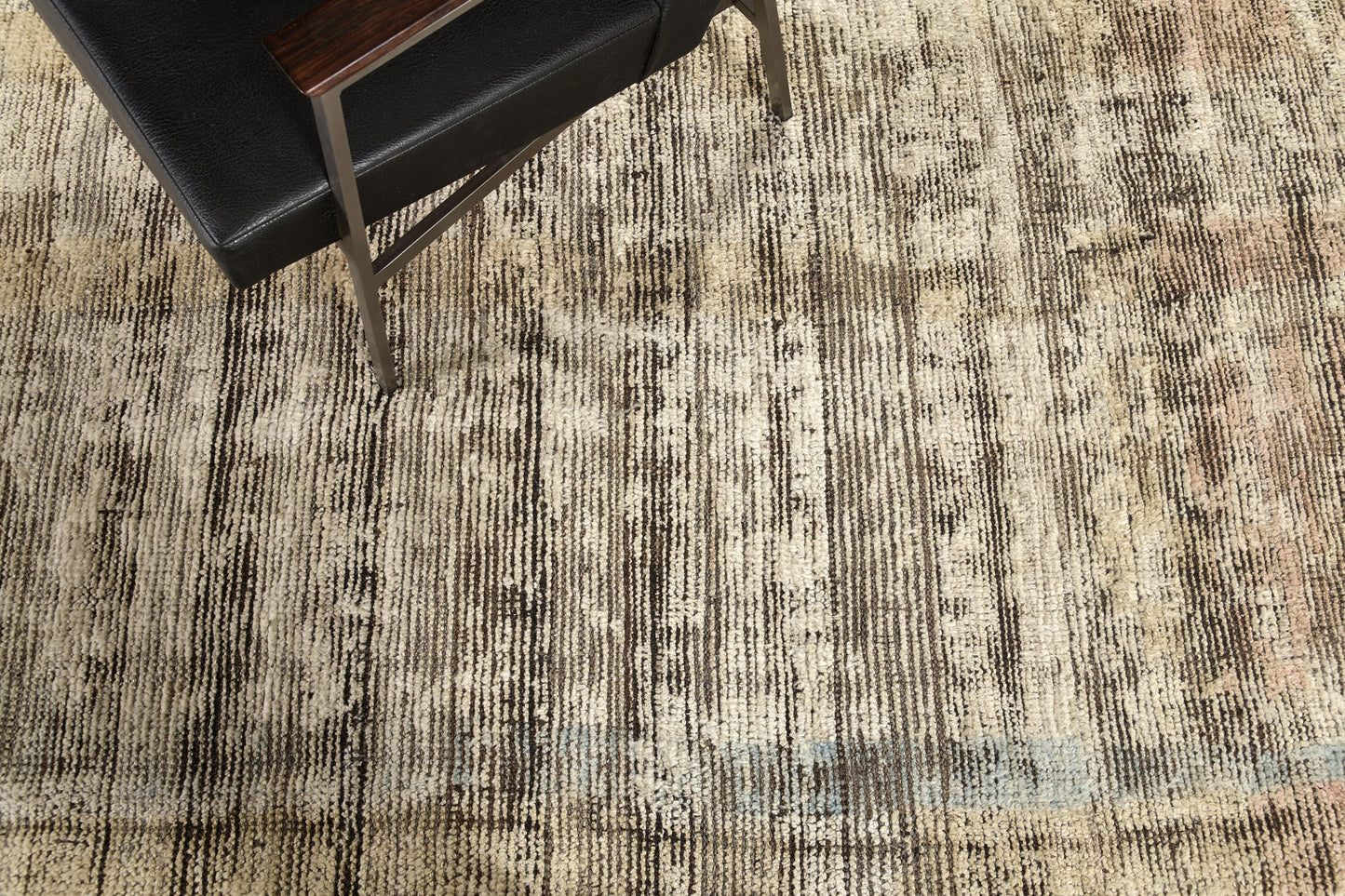 Modern Rug Image 8583 Nakhla, Atlas Collection, Seasons