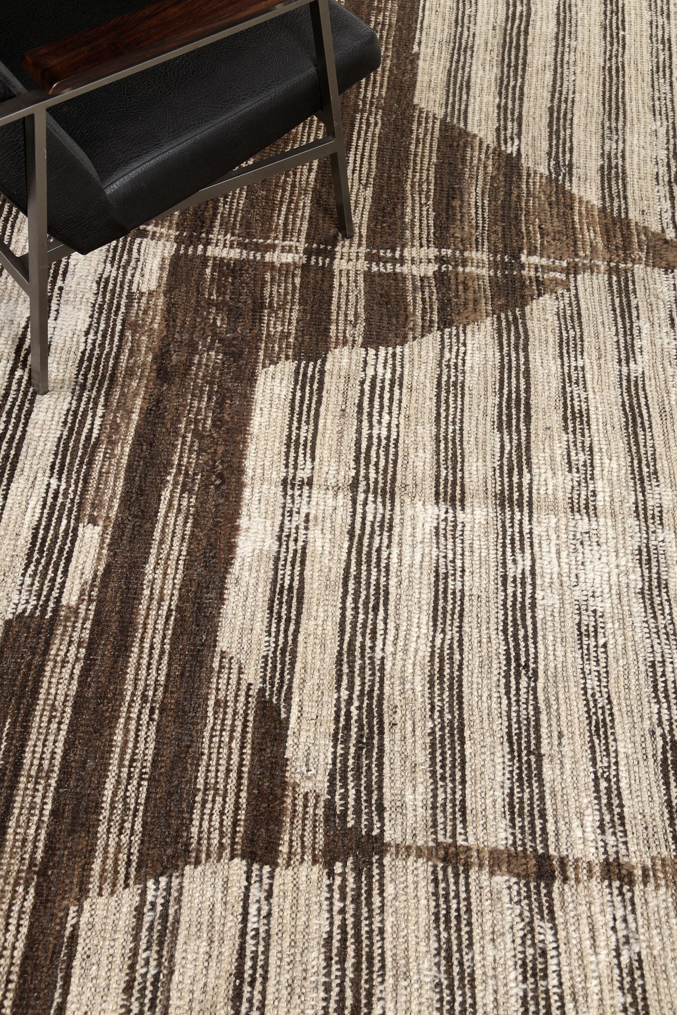 Modern Rug Image 5596 Jawahir, Atlas Collection, Seasons