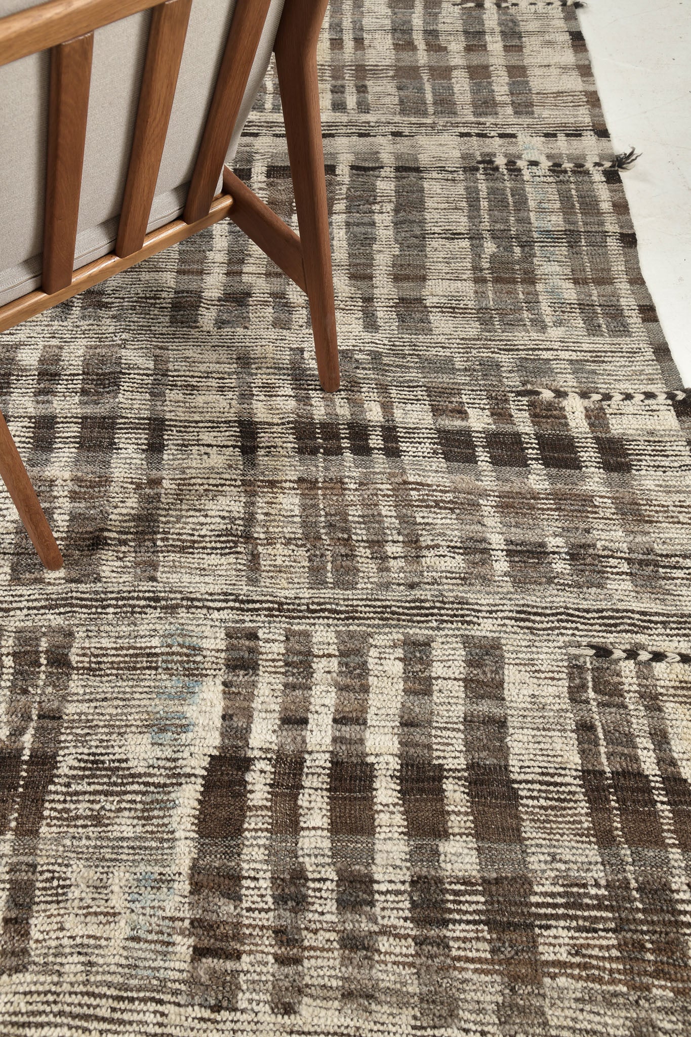 Modern Rug Image 1446 Bacatta, Atlas Collection, Seasons