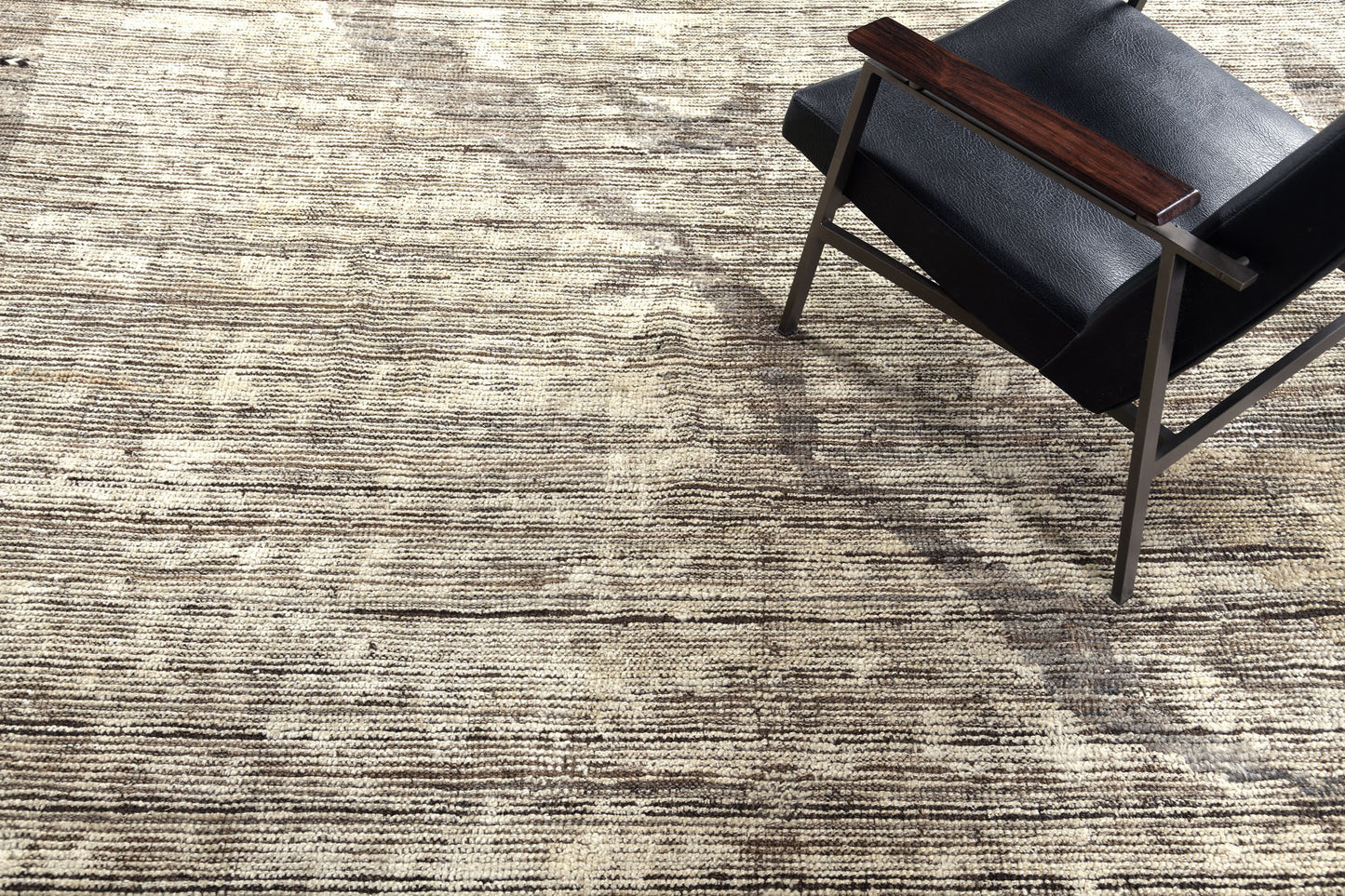 Modern Rug Image 10293 Sittima, Atlas Collection, Seasons