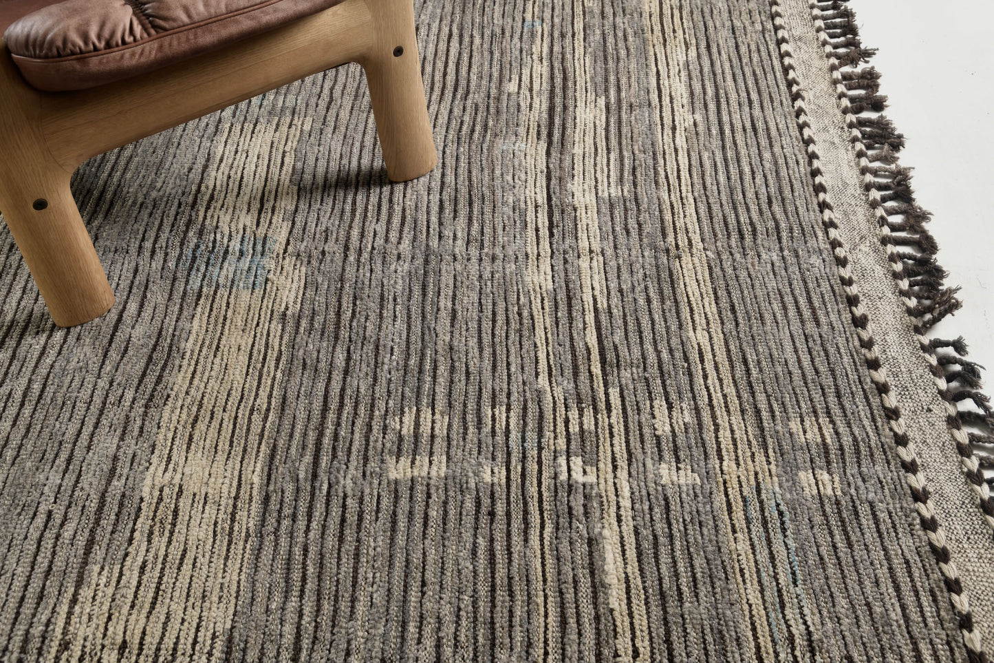 Modern Rug Image 8573 Nakhla, Atlas Collection, Seasons