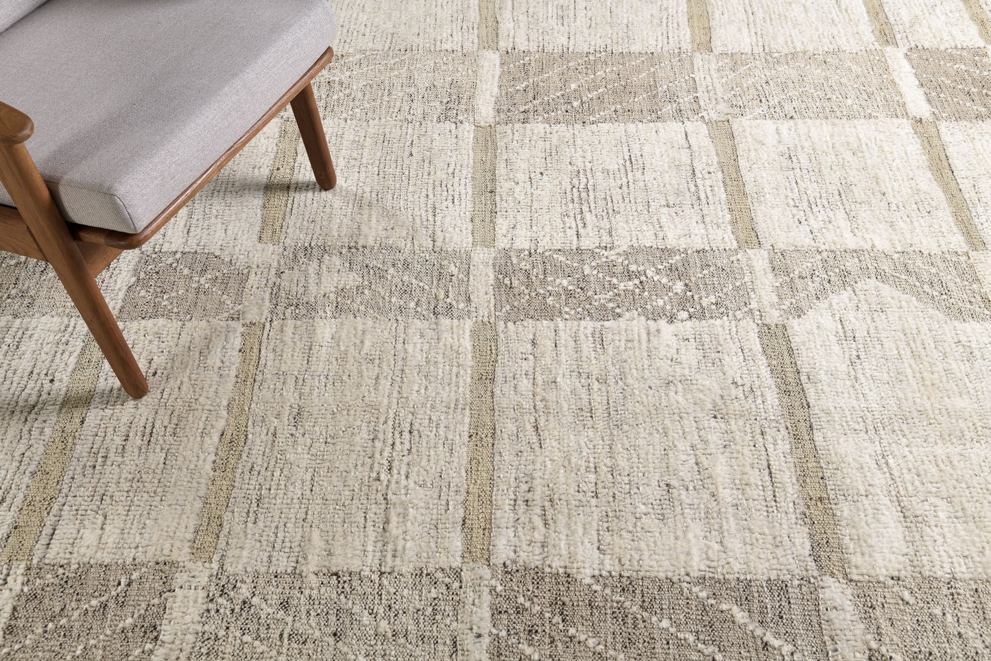 Modern Rug Image 11561 Tavsot, Nomad Collection