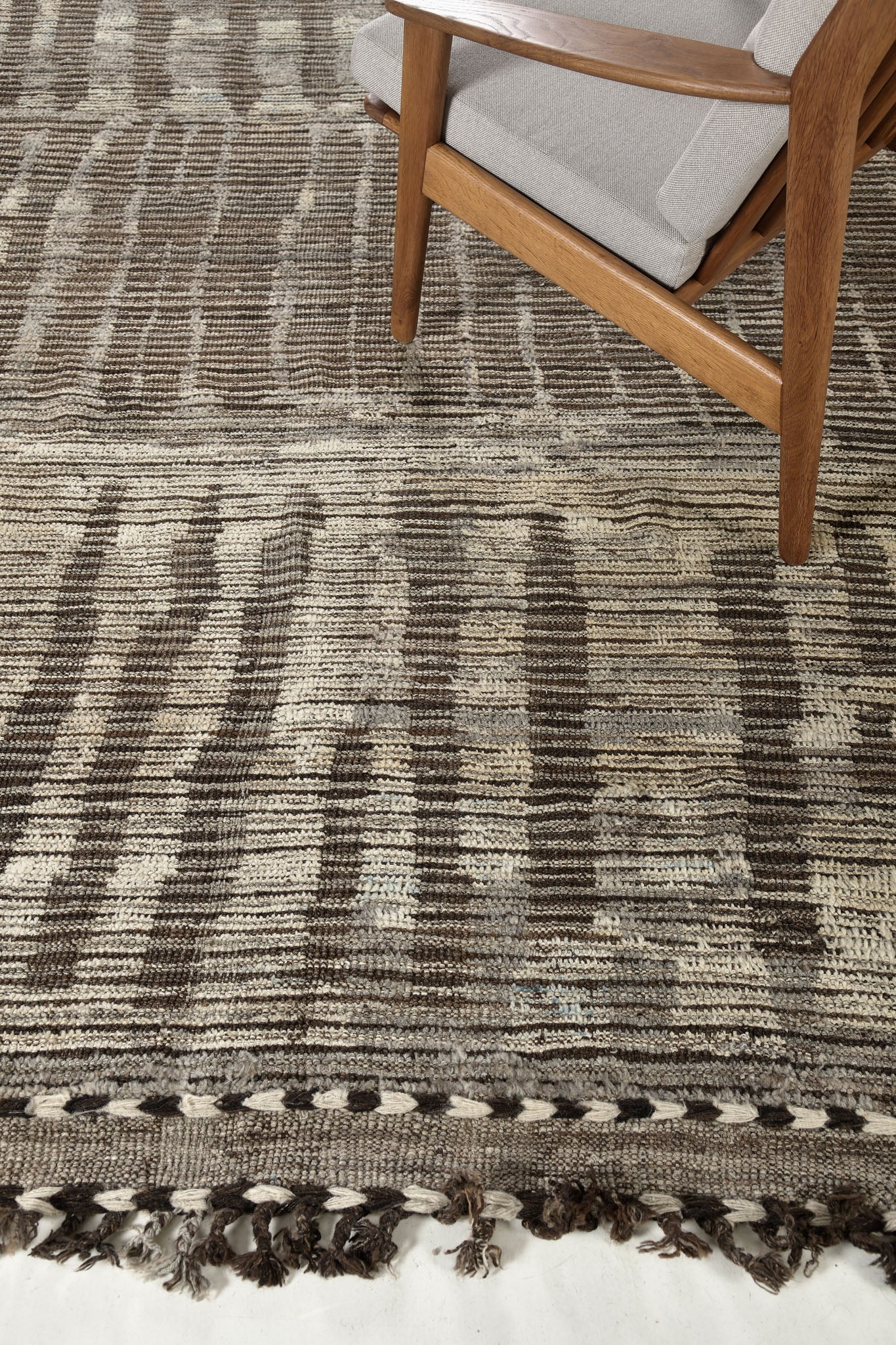 Modern Rug Image 11471 Tamarix, Atlas Collection, Seasons