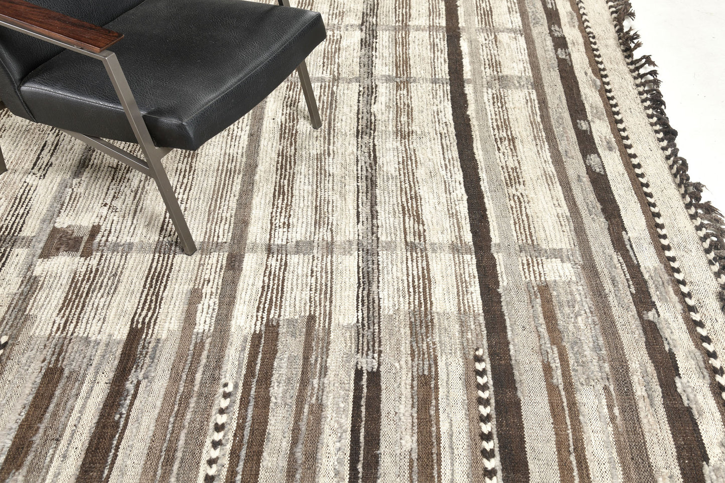Modern Rug Image 2857 Dassin, Atlas Collection, Seasons