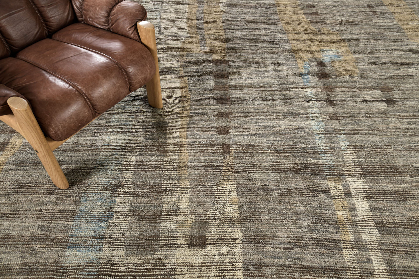Modern Rug Image 8601 Nakhla, Atlas Collection, Seasons