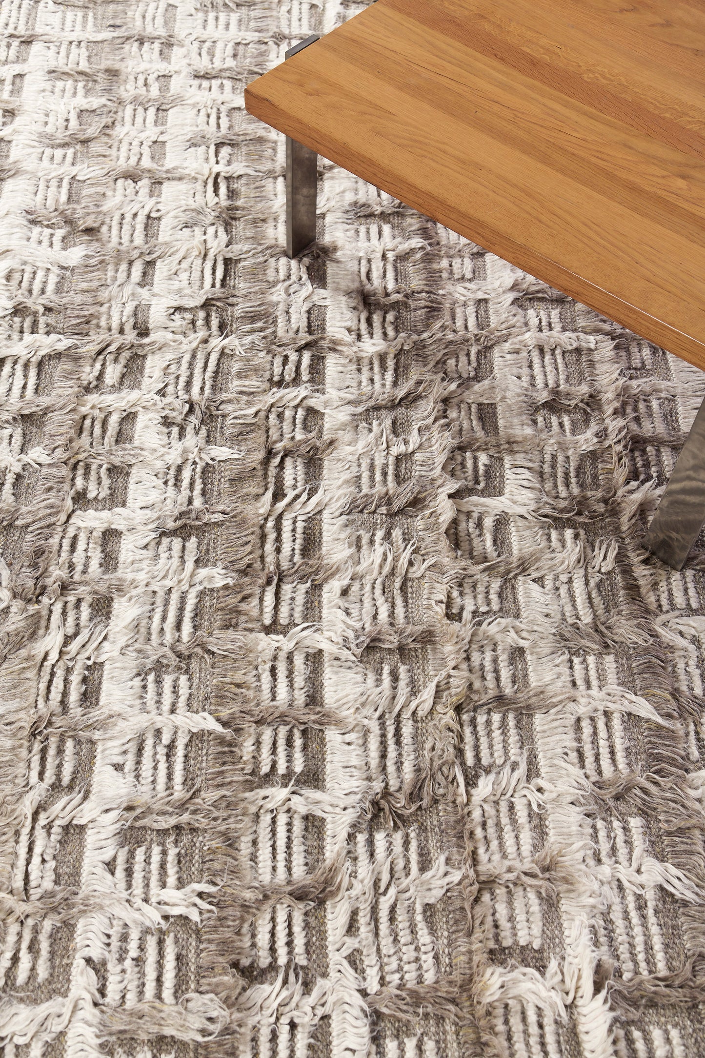 Modern Rug Image 5033 Hanin, Sahara Collection