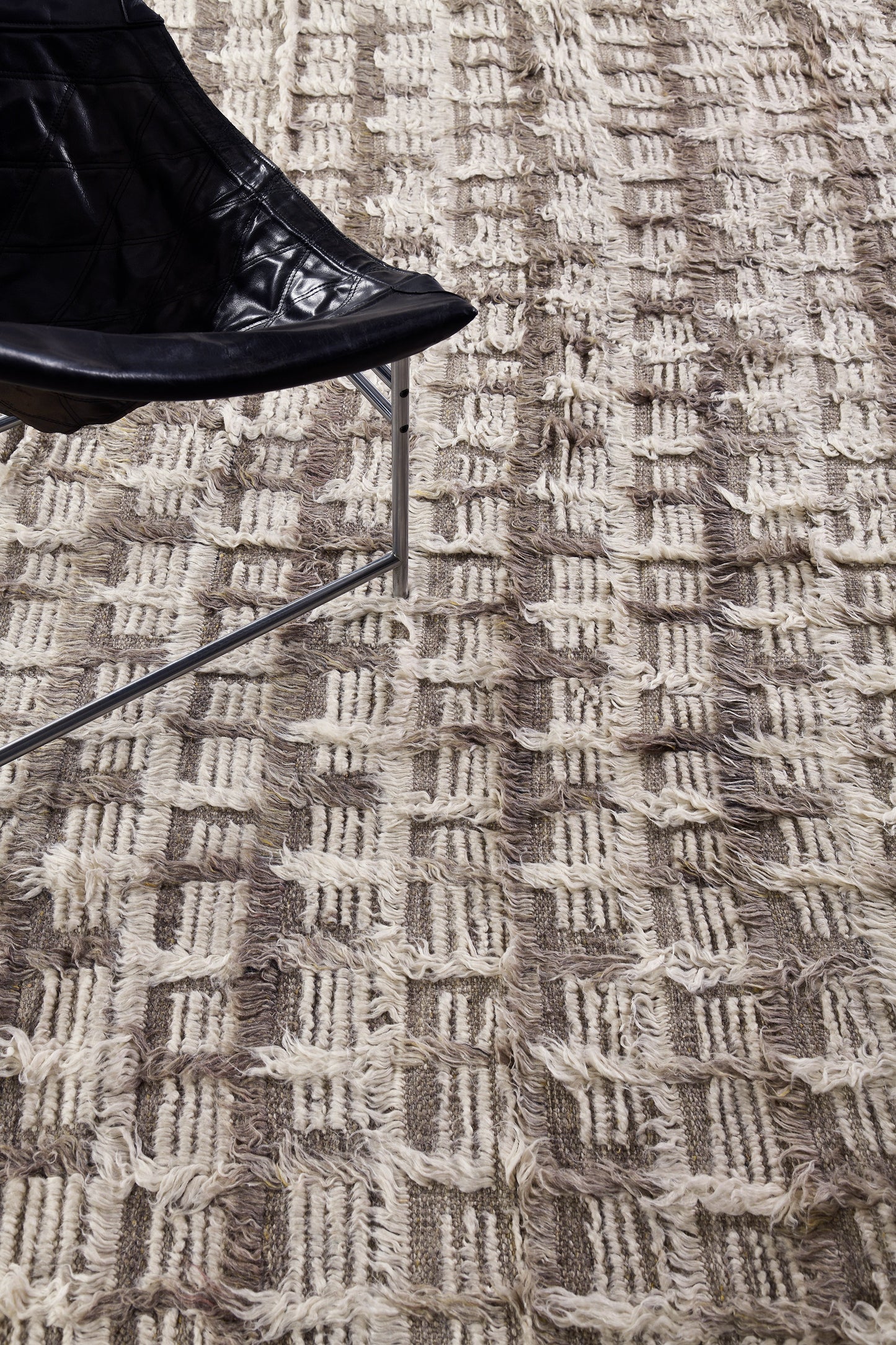 Modern Rug Image 5053 Hanin, Sahara Collection