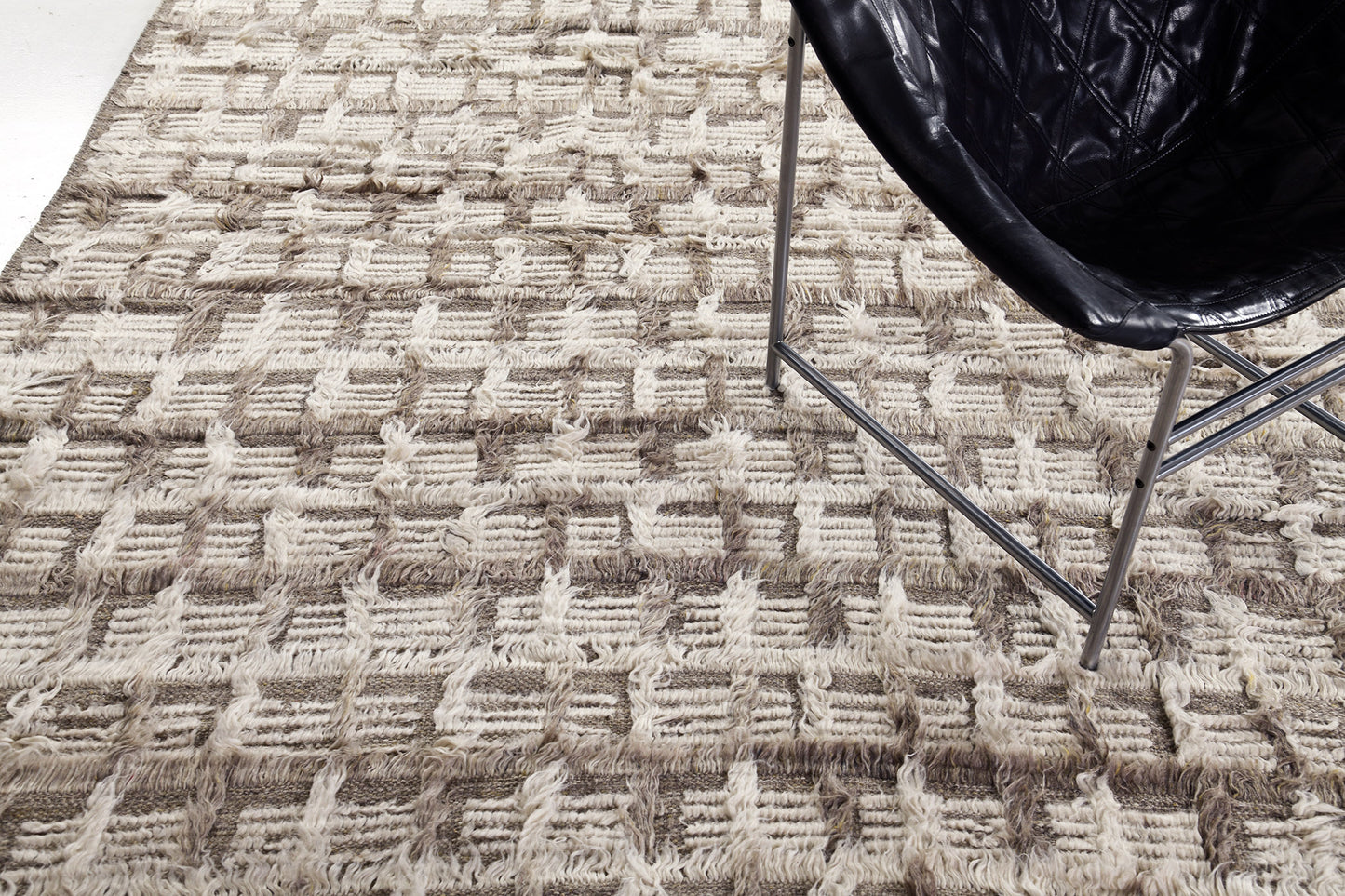 Modern Rug Image 5052 Hanin, Sahara Collection