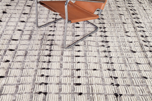Modern Rug Image 917 Amihan, Sahara Collection