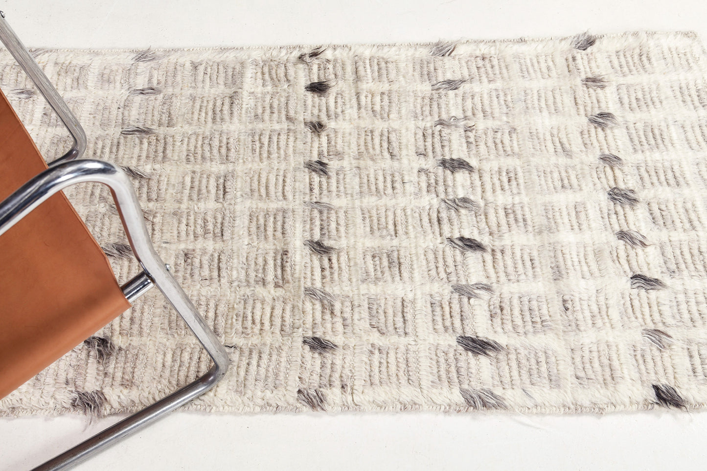 Modern Rug Image 643 Amihan Runner, Sahara Collection