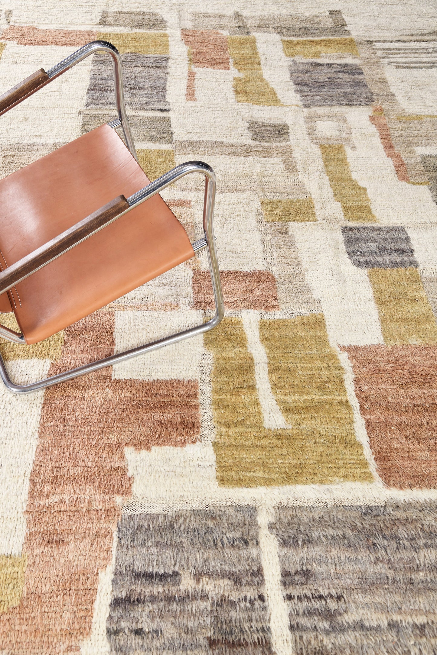 Modern Rug Image 8455 Myza, Atlas Collection