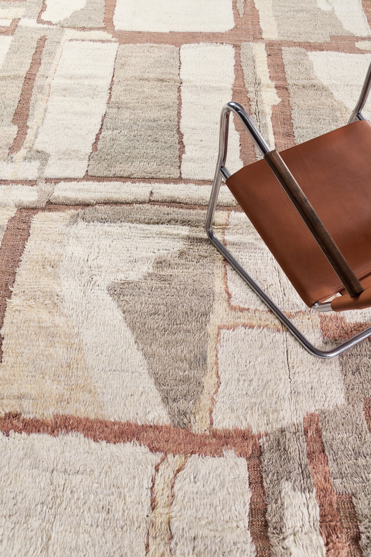 Modern Rug Image 1335 Aziza, Atlas Collection