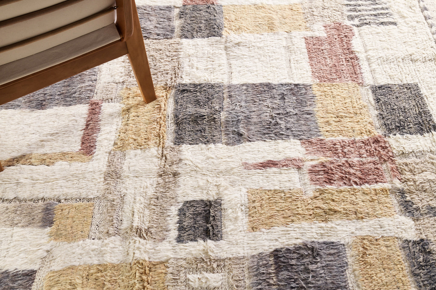 Modern Rug Image 8449 Myza, Atlas Collection