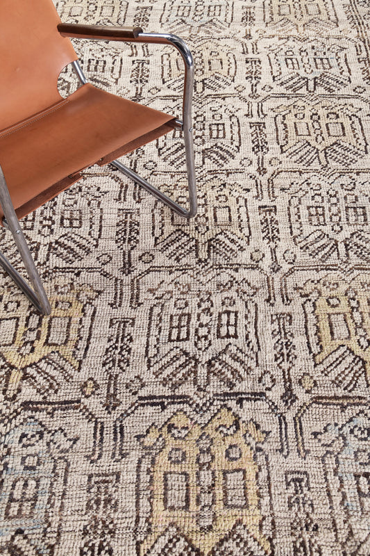 Ladan, Domicile Collection