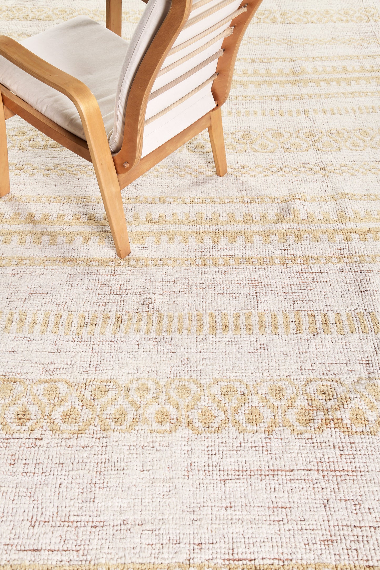 Modern Rug Image 1123 Apranik, Kust Collection