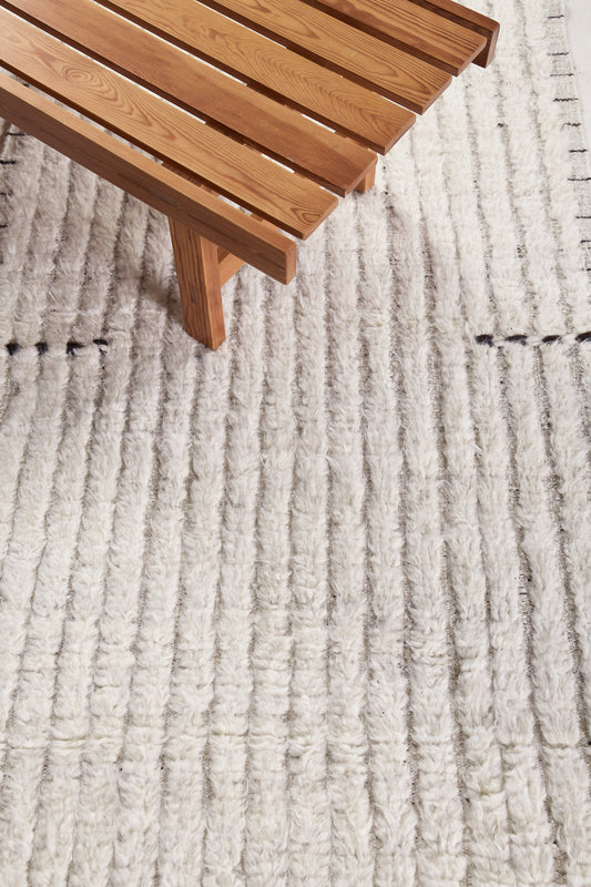 Modern Rug Image 4215 Fohn Runner, Haute Bohemian Collection