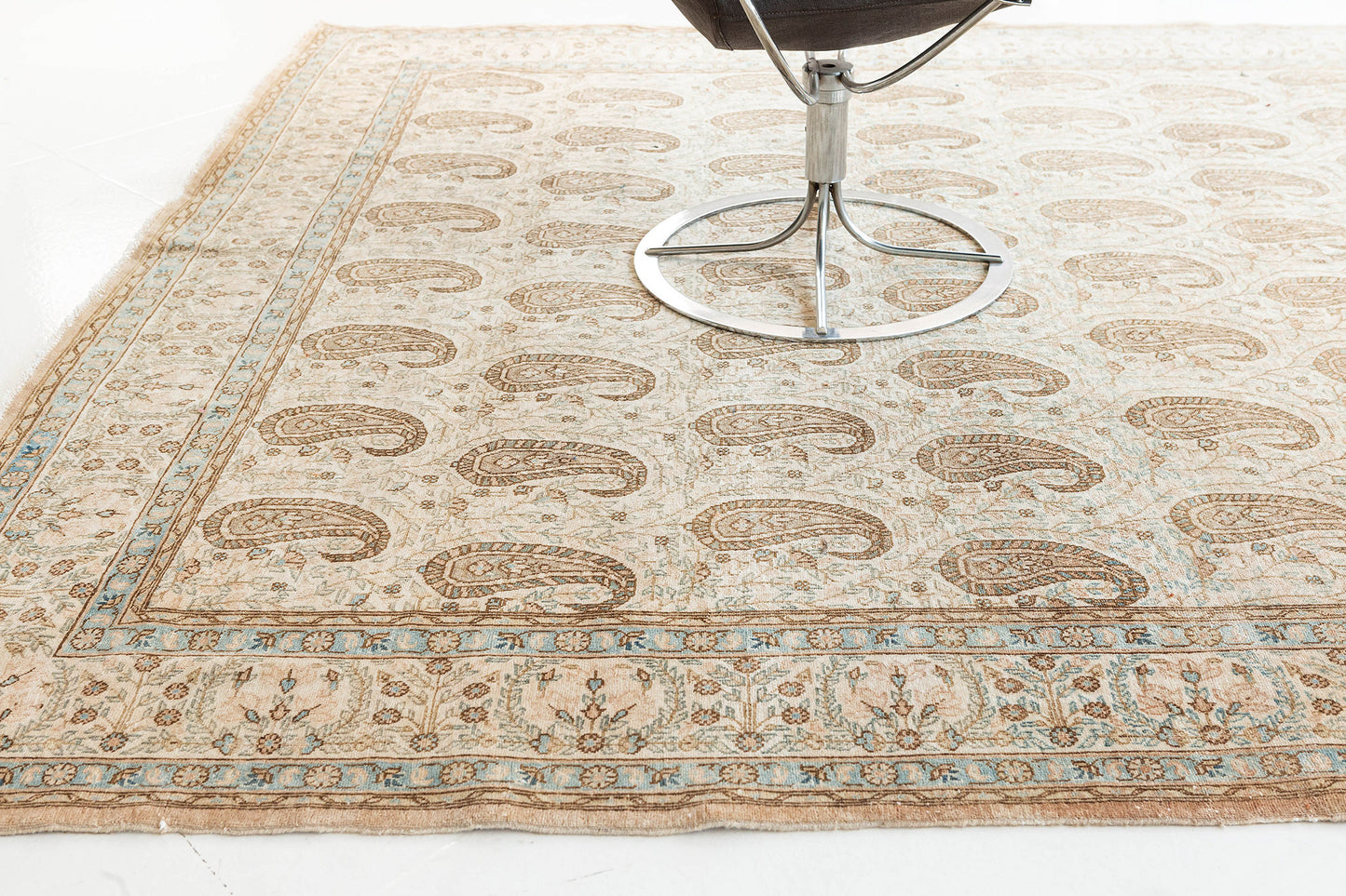 Persian Rug 4073 Vintage Persian Qum Bote Rug 51189