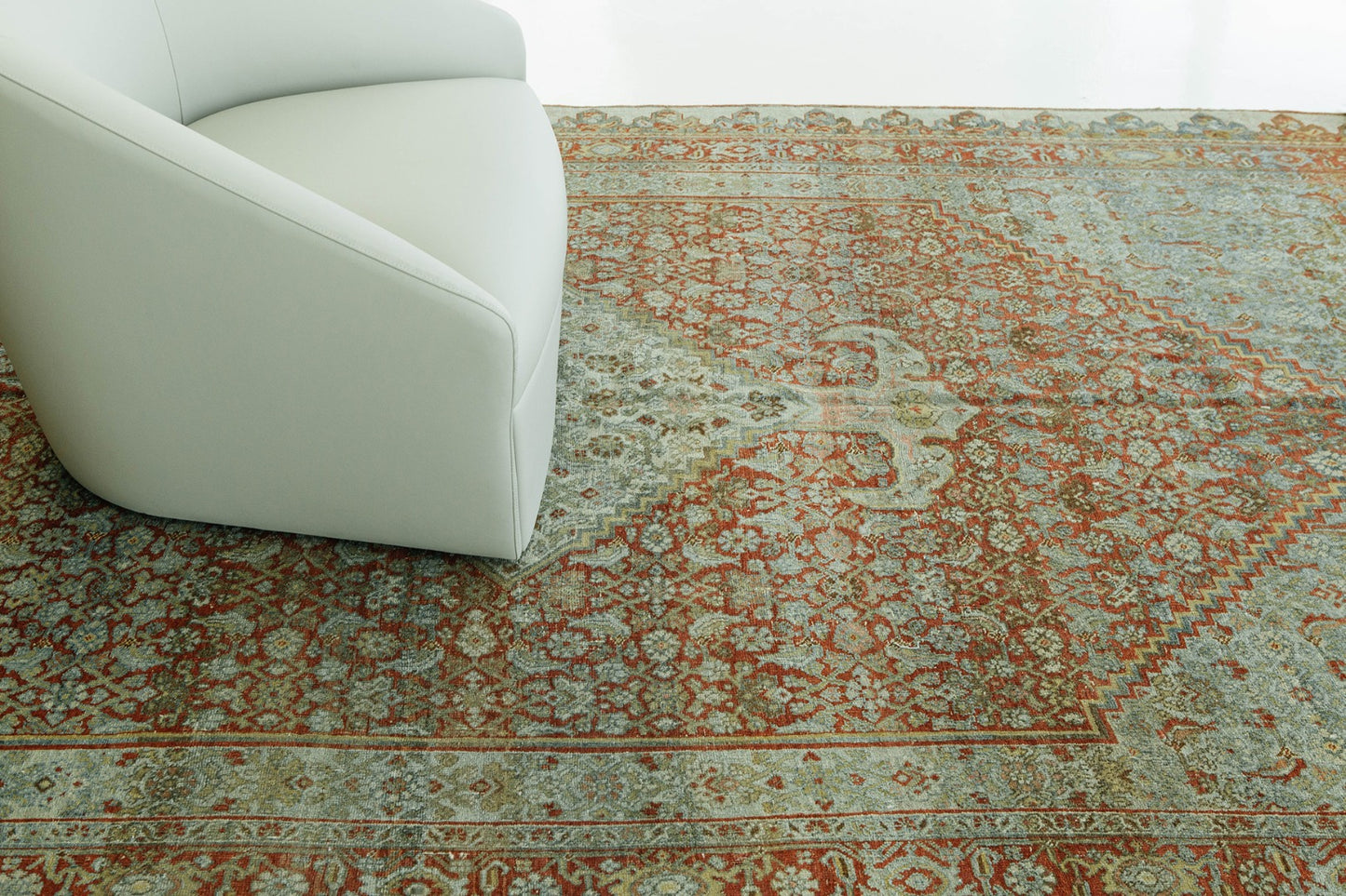 Persian Rug 600 Antique Persian Halvai Bidjar Herati Design 55059
