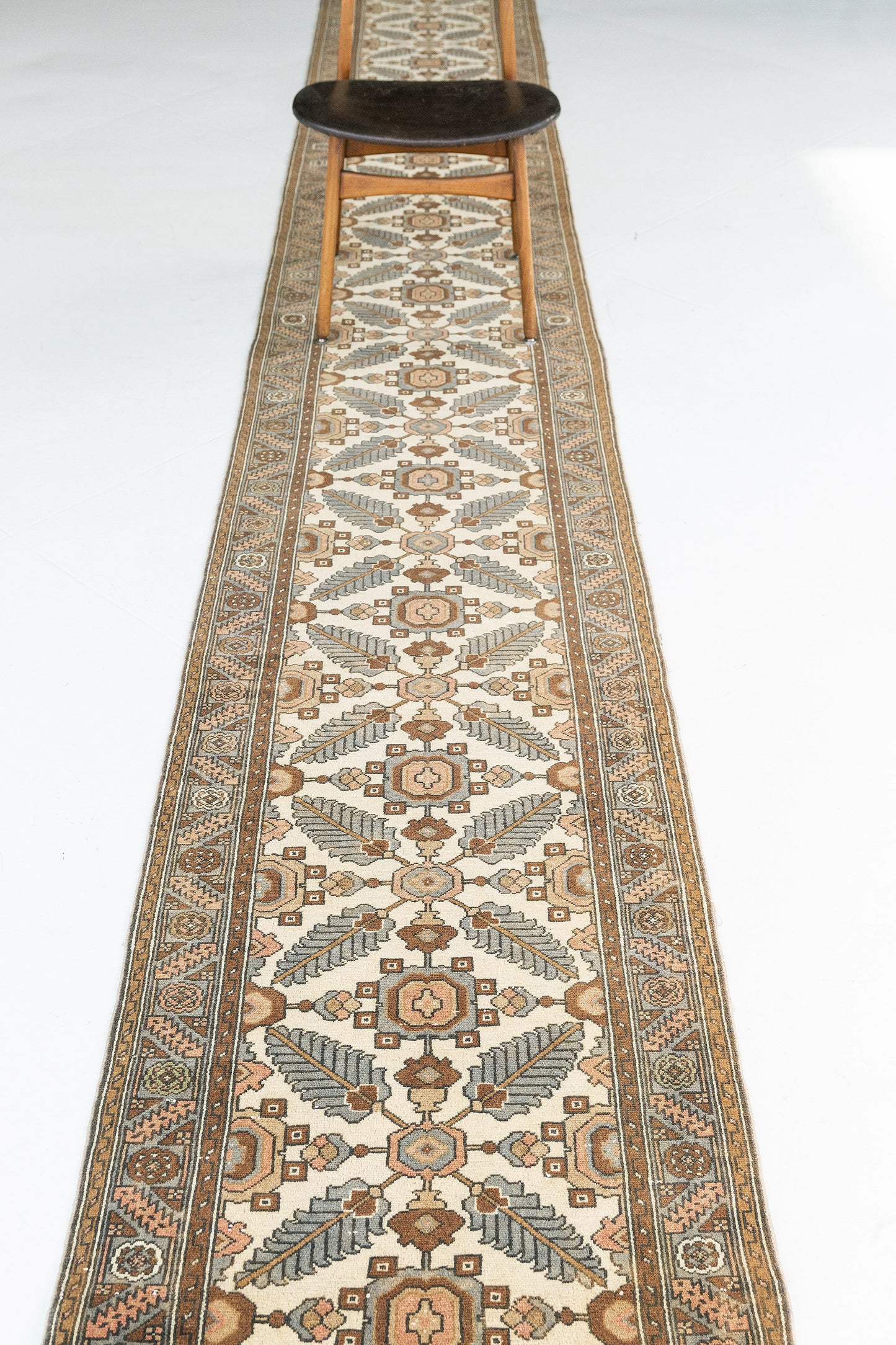 Persian Rug 3889 Vintage Persian Lilihan Runner 55200