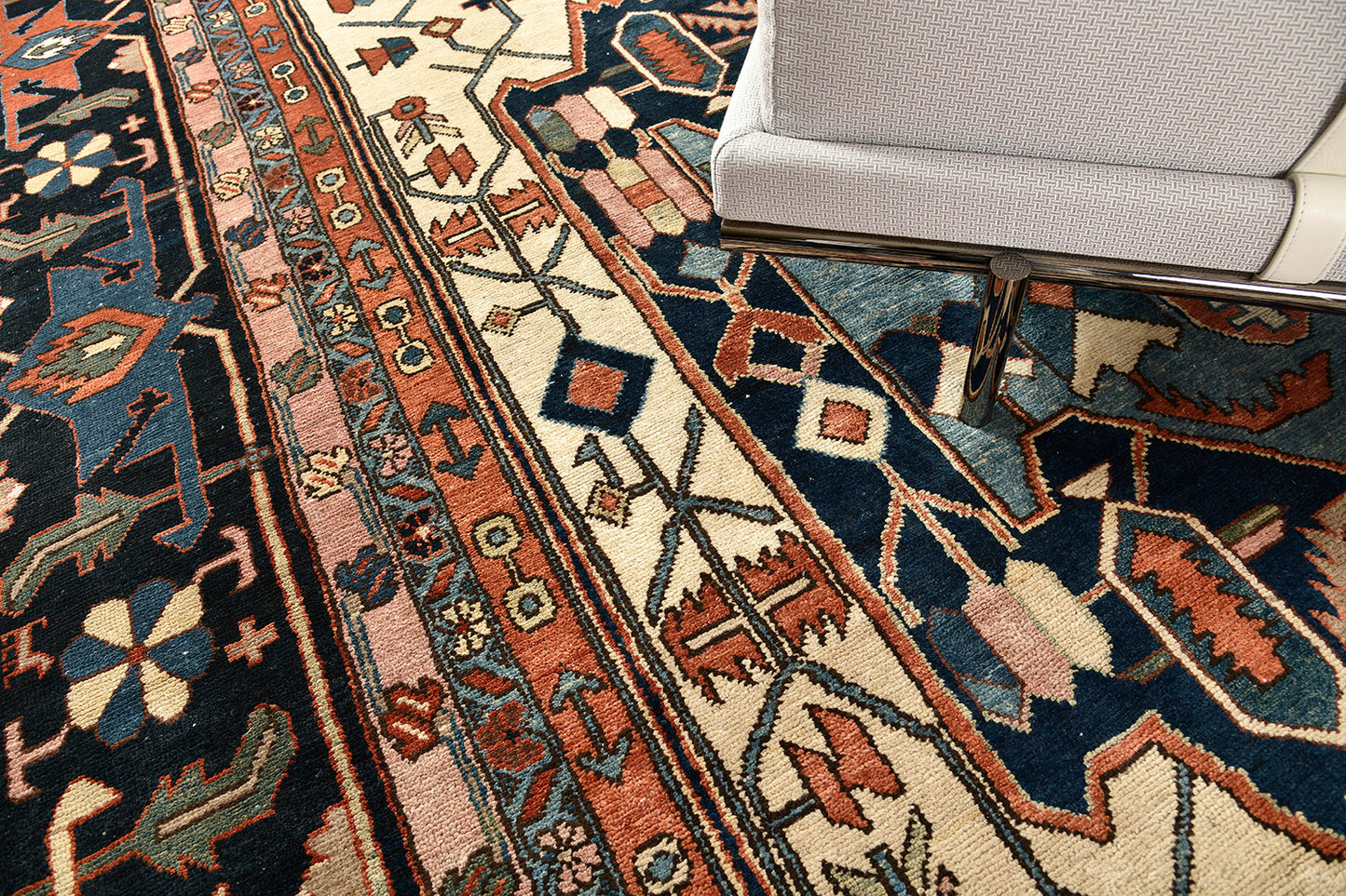 Persian Rug 3411 Vintage Persian Heriz Rug 55238