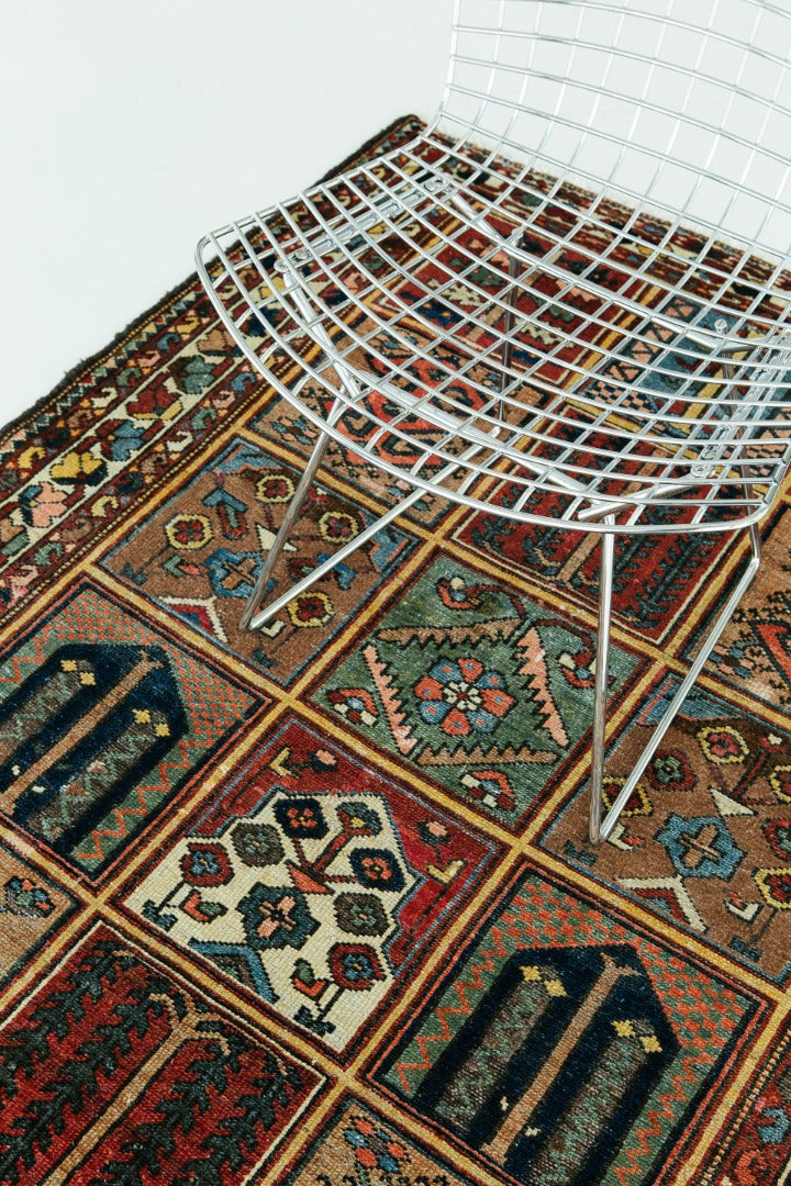 Persian Rug 2631 Old Persian Bakhtiari Garden Design Rug 57350