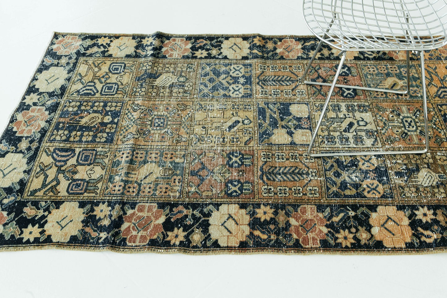 Persian Rug 3303 Vintage Persian Bakhtiari Rug 57740