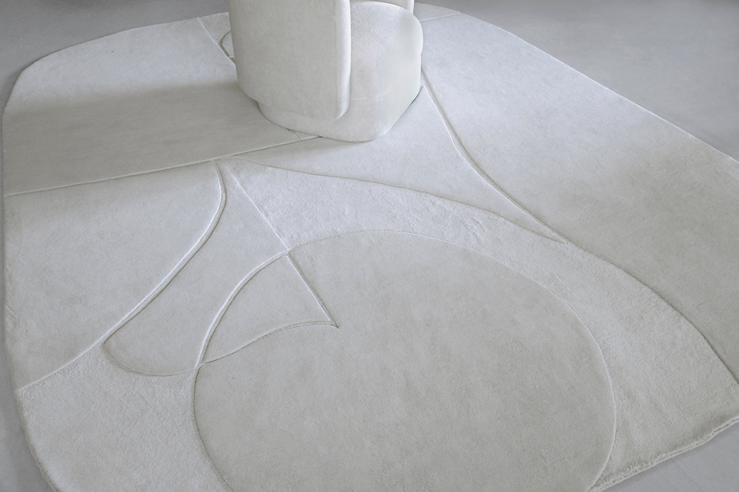 Modern Rug Image 2657 Contour by Claudia Afshar