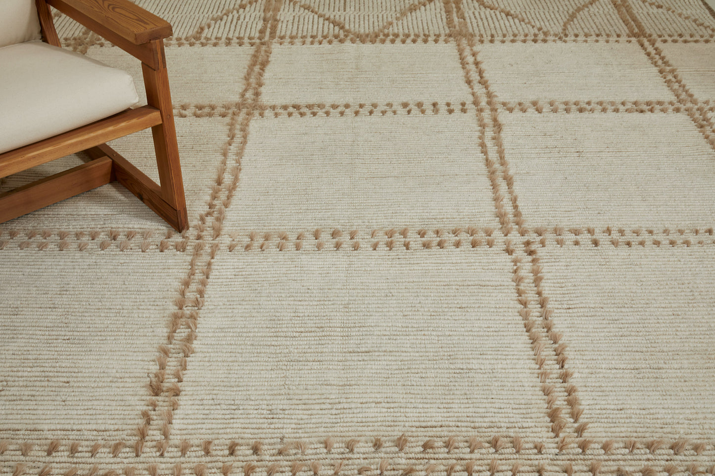 Modern Rug Image 12239 Valdepena, Estancia Collection