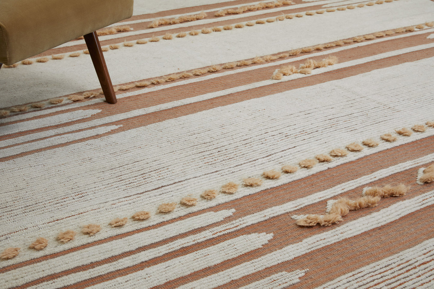Modern Rug Image 1509 Barbera, Estancia Collection