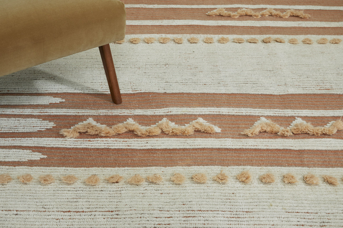 Modern Rug Image 1498 Barbera, Estancia Collection
