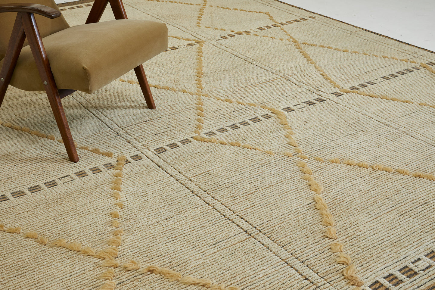 Modern Rug Image 9759 Sangiovese, Estancia Collection